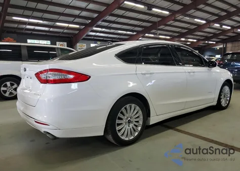 2013 Ford Fusion Se Hybrid z USA, uszkodzony, nr VIN 3FA6P0LUXDR328798